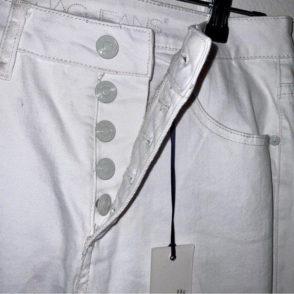 JAG Jeans - white flare jeans with raw hem bottom and button up fly size 6 - Picture 6 of 10